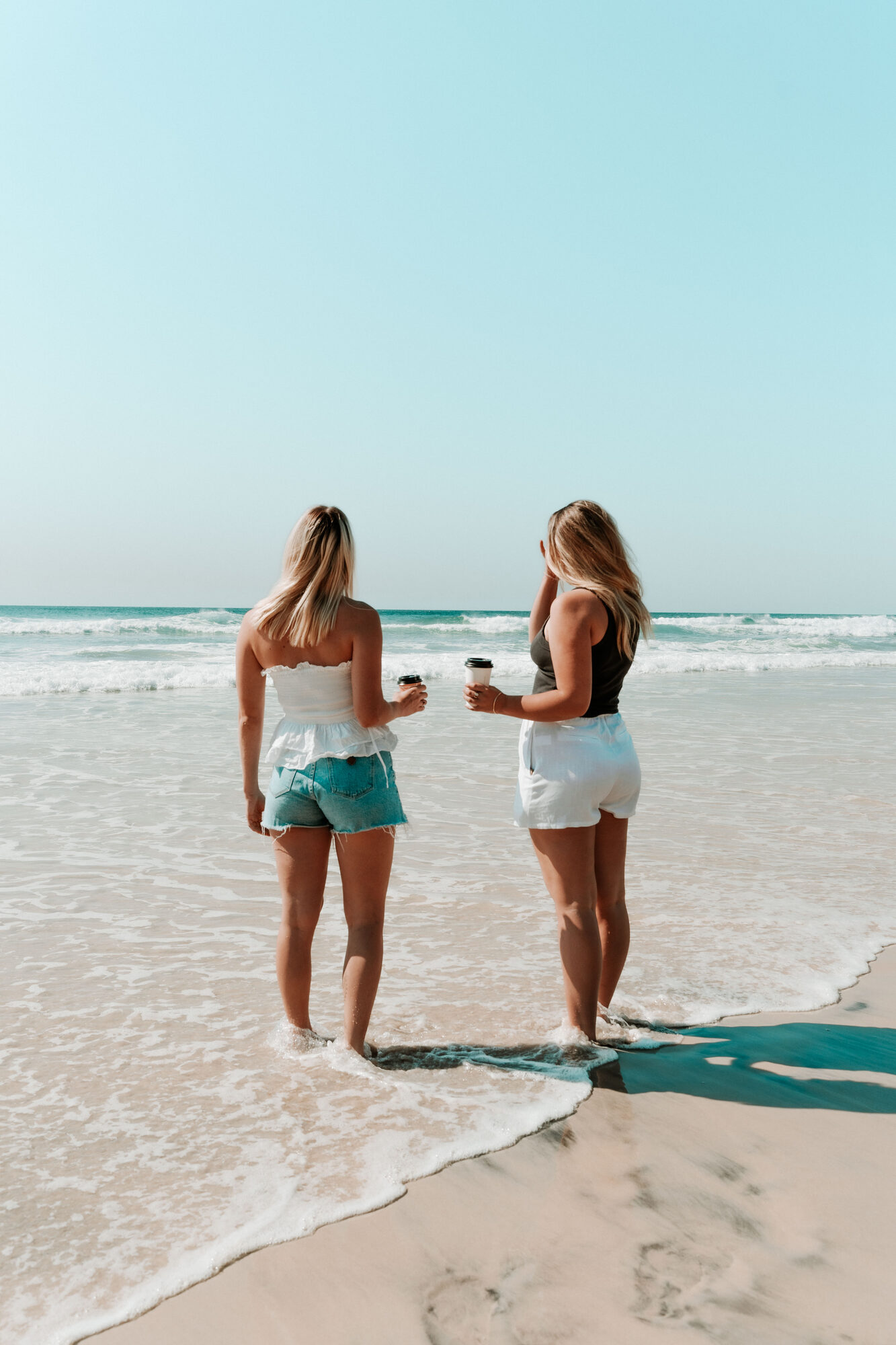 Salt Beach & Kingscliff — Beach out front, Mana Beach House